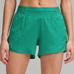 lululemon athletica Hotty Hot 2.5 Shorts